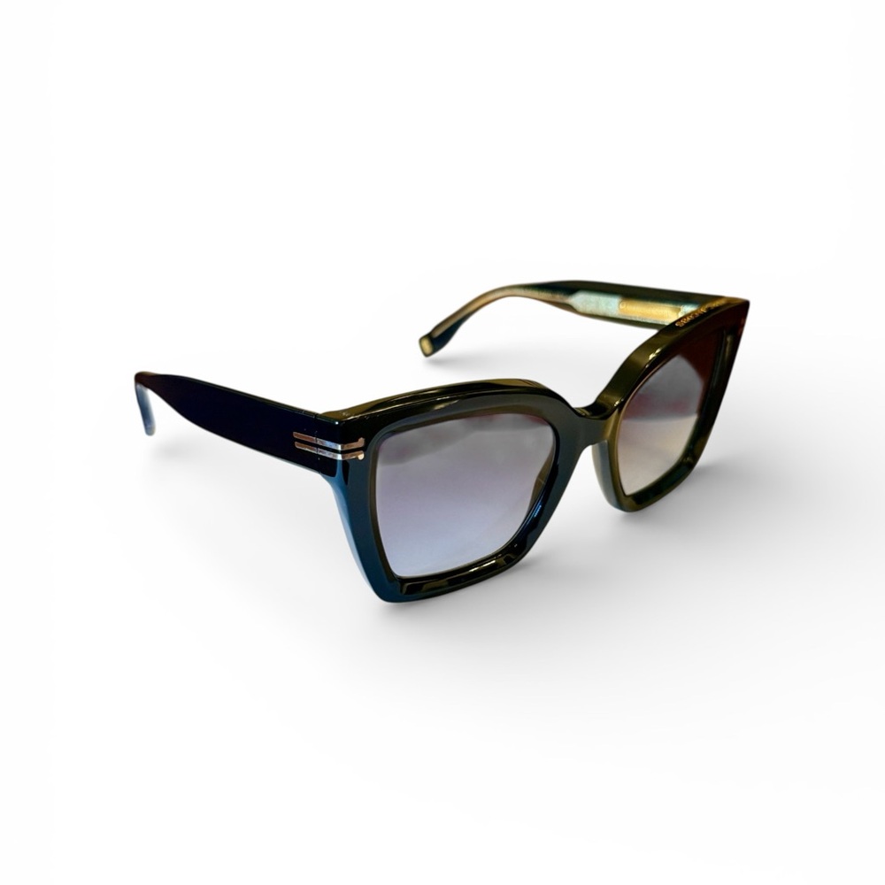 SOLD - Marc Jacobs Butterfly Sunglasses Black and Gold - Picture 8 of 12